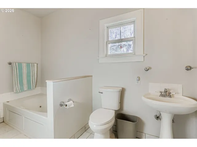 $480,000 | 9310 Southeast Linwood Avenue, Milwaukie, OR 97222