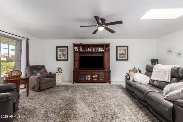 $299,000 | 17611 North 102nd Drive, Sun City, AZ 85373