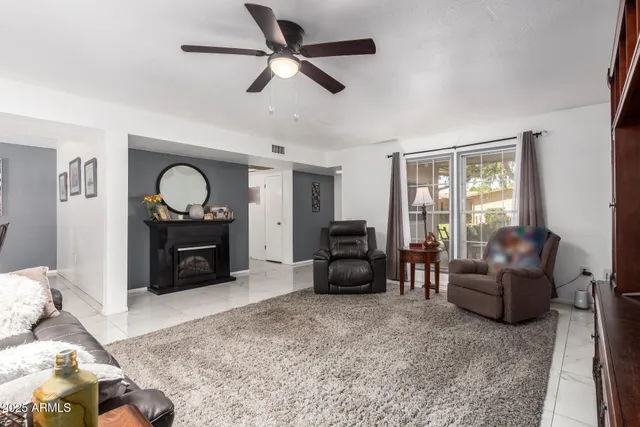 $299,000 | 17611 North 102nd Drive, Sun City, AZ 85373