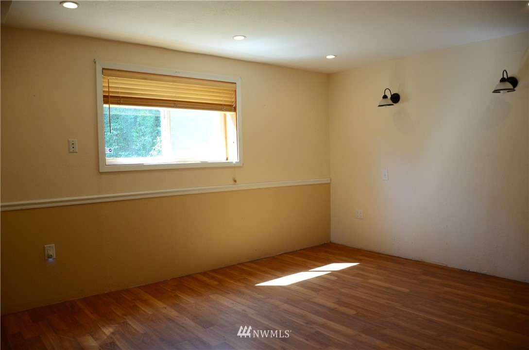 5684 Bulman Road Southeast Port Orchard, WA 98366 - Photo 18 of 23 Gallery Image 18
