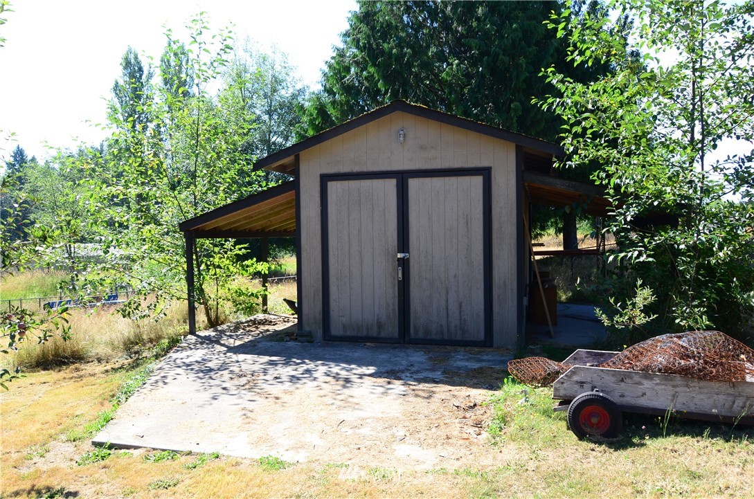 5684 Bulman Road Southeast Port Orchard, WA 98366 - Photo 8 of 23 Gallery Image 8