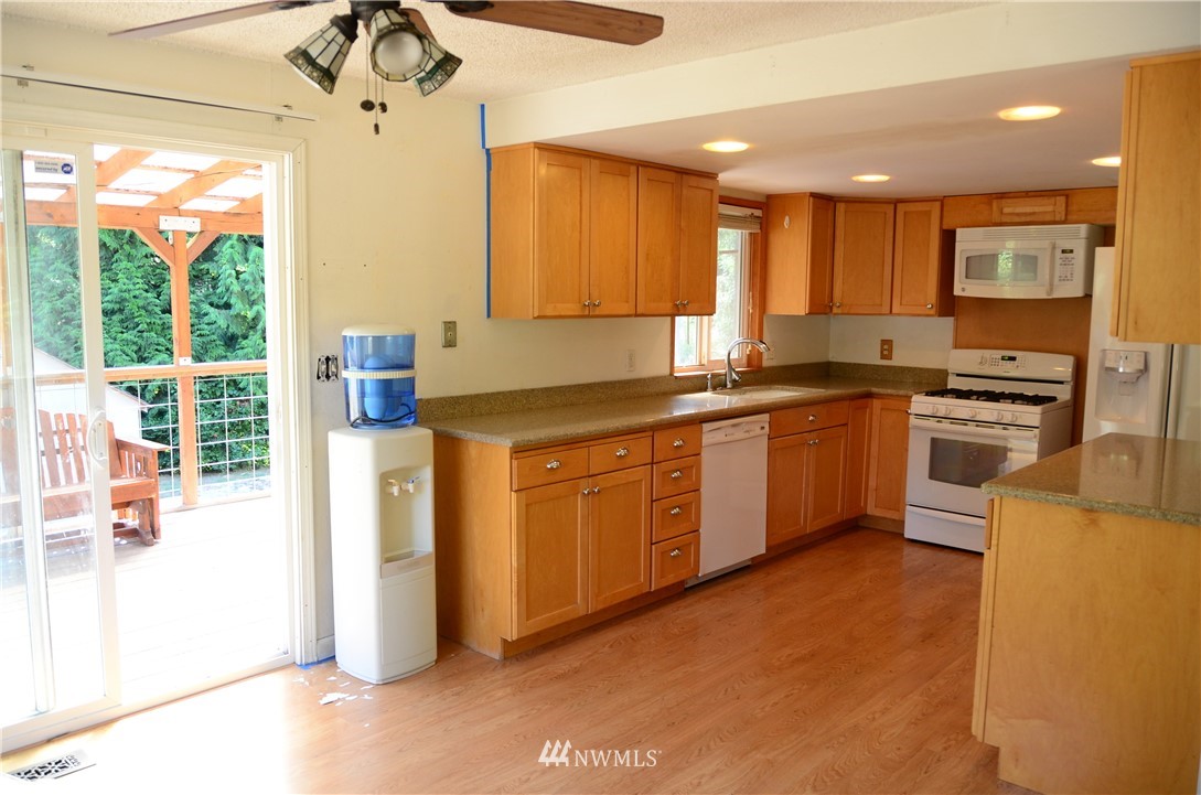 5684 Bulman Road Southeast Port Orchard, WA 98366 - Photo 10 of 23 Gallery Image 10