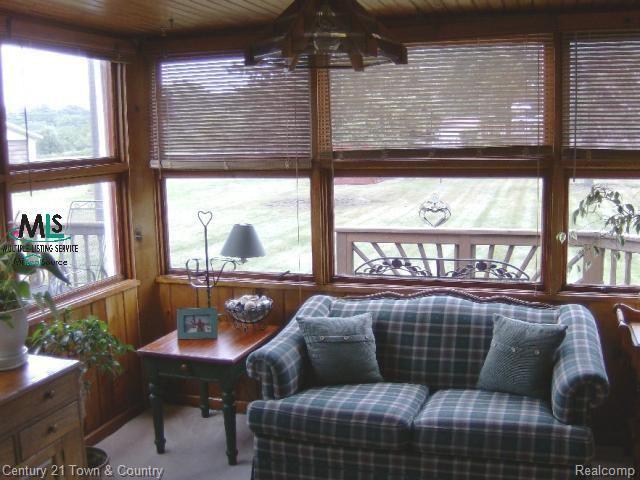 36032 Garfield Road Clinton Township, MI 48035 - Photo 5 of 12 9