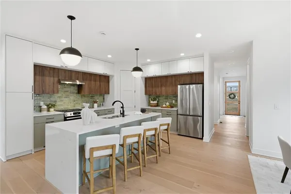 $740,000 | 2714 Northwest 84th Terrace, Kansas City, MO 64154