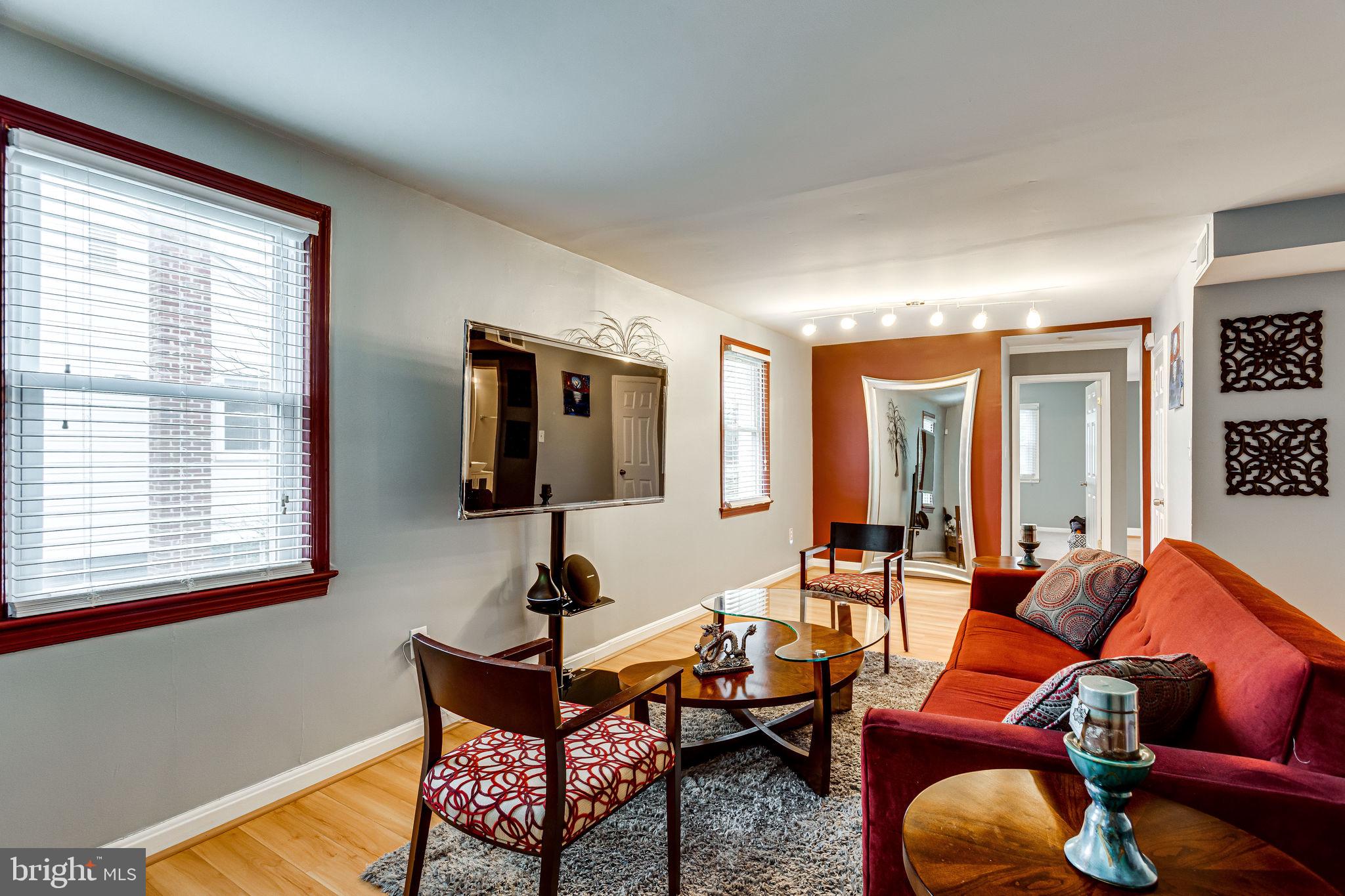 4809 Oglethorpe Street Riverdale, MD 20737 - Photo 7 of 48 Living Room