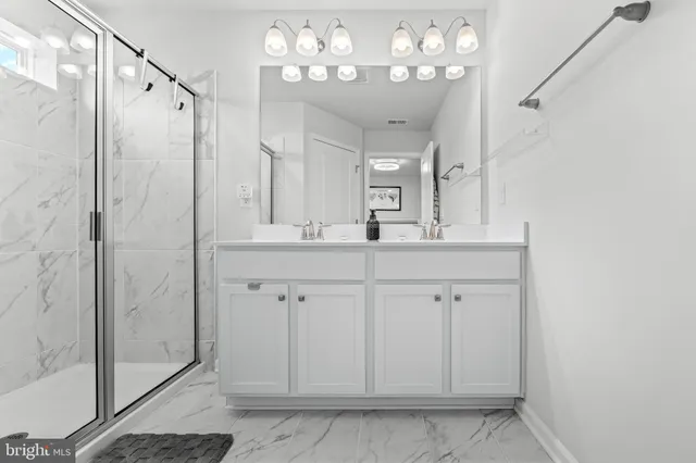 $569,000 | 35 Sisters Farmstead Dr Mount, Mount Laurel, NJ 08054