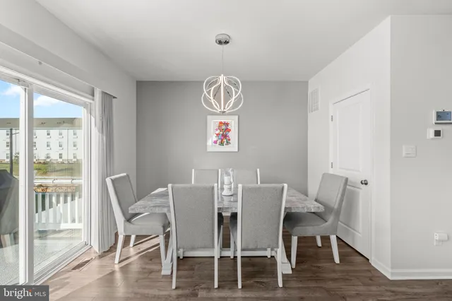 $569,000 | 35 Sisters Farmstead Dr Mount, Mount Laurel, NJ 08054