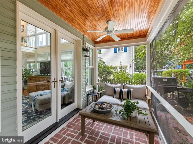 $1,195,000 | 107 East Chestnut Street, St. Michaels, MD 21663