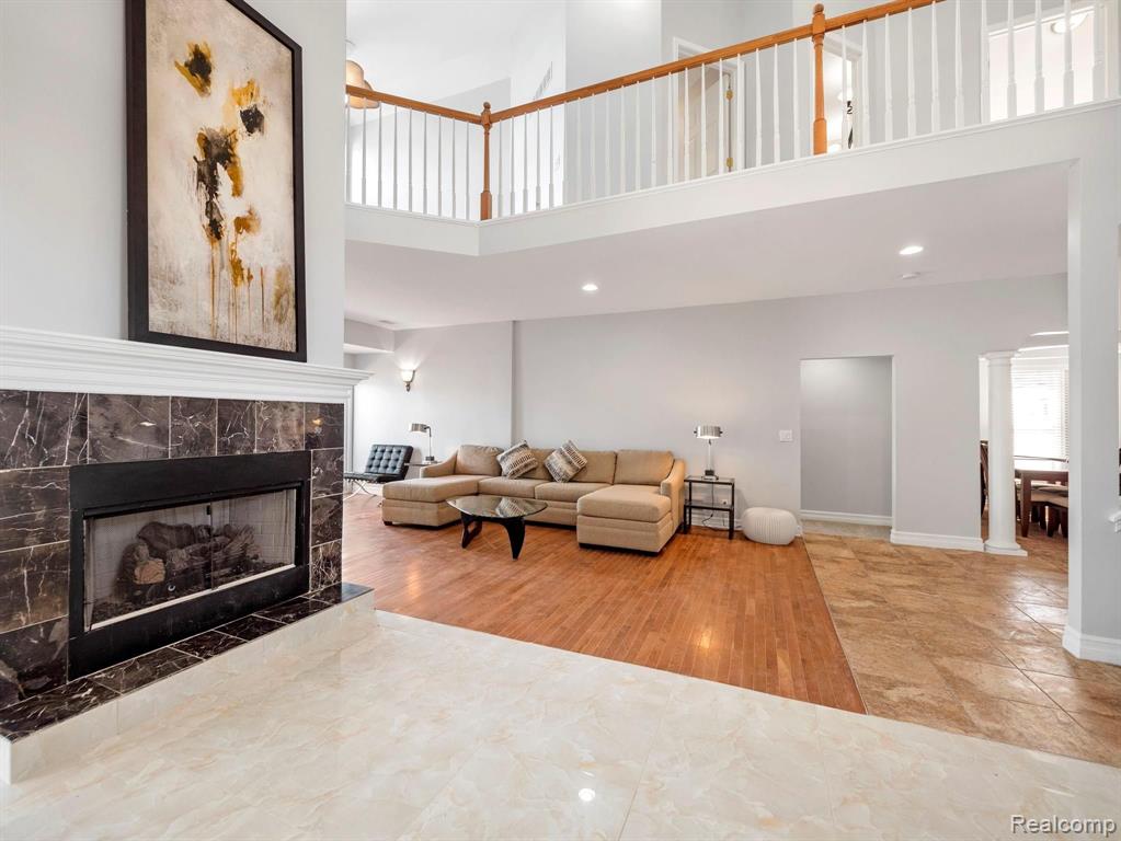 1821 Union Lake Road Commerce Township, MI 48382 - Photo 6 of 25