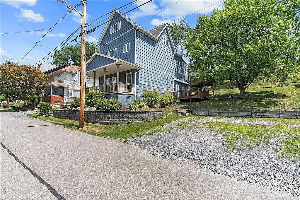 331 Clarence Street Pittsburgh, PA 15211 - Photo 2 of 33