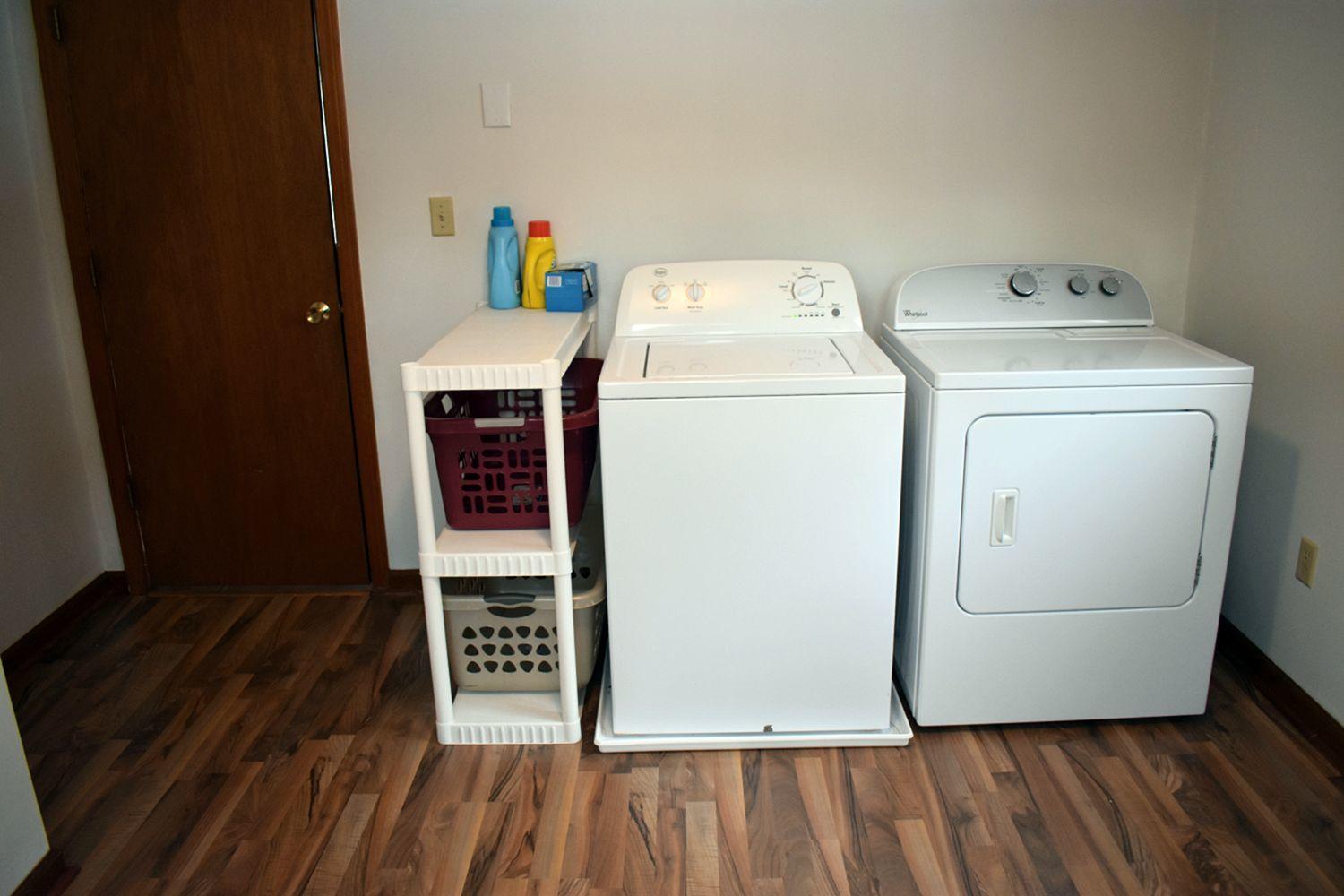 460 Bellsqueeze Road Clinton, ME 04927 - Photo 20 of 37 office-laundry2