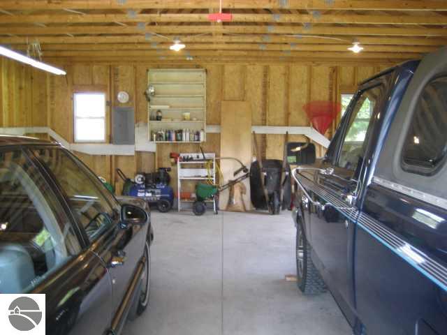 8198 Cram Road Williamsburg, MI 49690 - Photo 11 of 15 1689505-10.JPG
