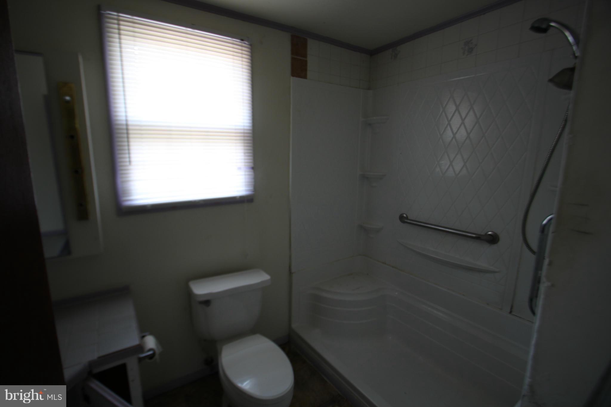 13483 South View Road Newburg, MD 20664 - Photo 16 of 21 Bath