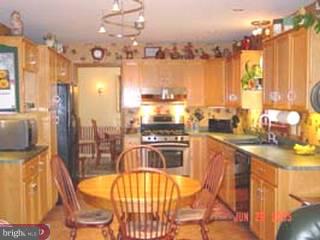 315 Fairview Road Reading, PA 19606 - Photo 3 of 5 Gallery Image 3