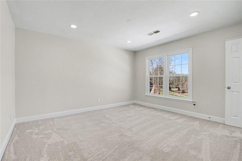 161 Holcomb Ferry Road Roswell, GA 30076 - Photo 13 of 23