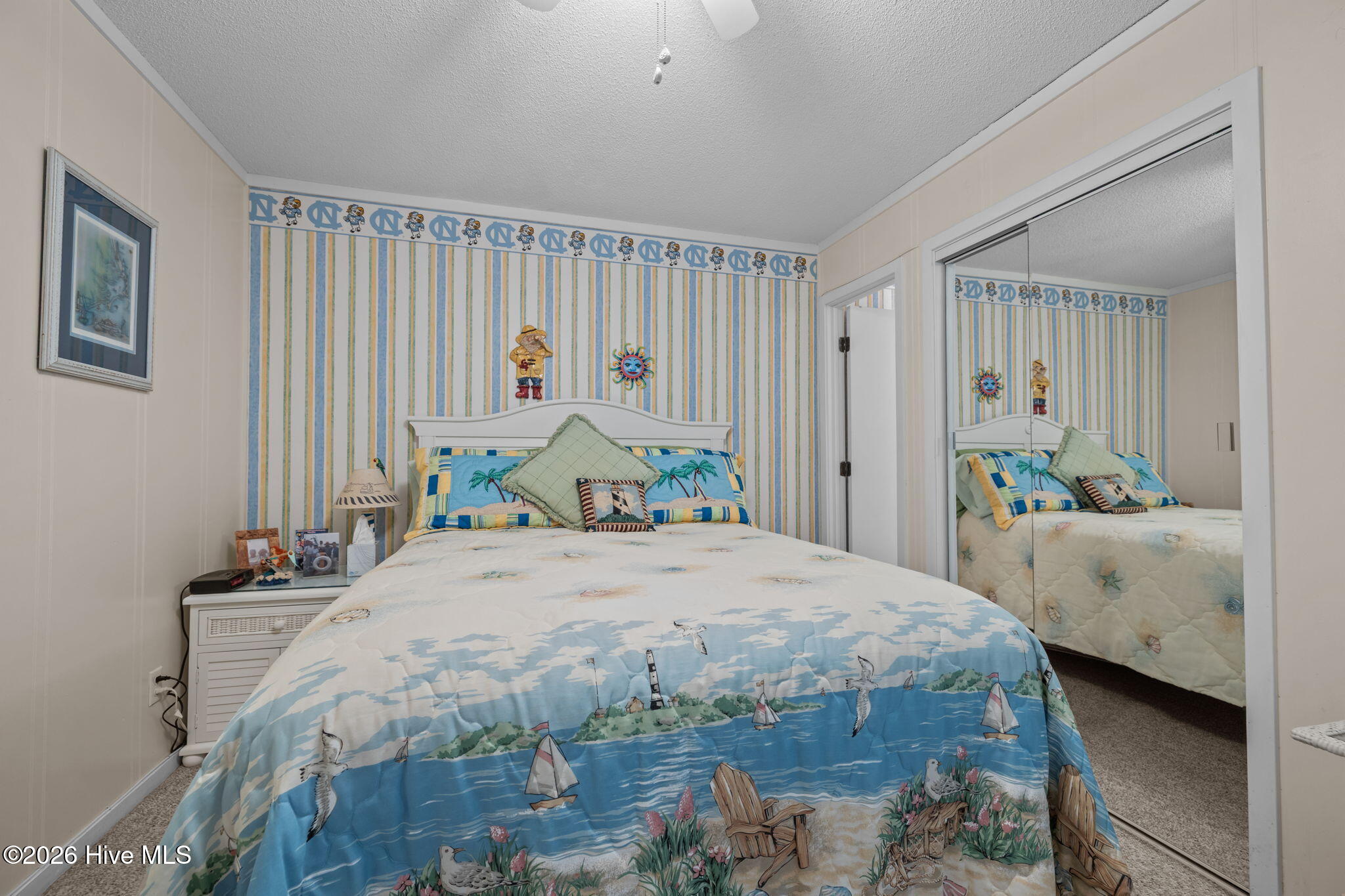 1904 East Fort Macon Road, Unit 307 Atlantic Beach, NC 28512 - Photo 5 of 37 1904 e fort primary bedroom