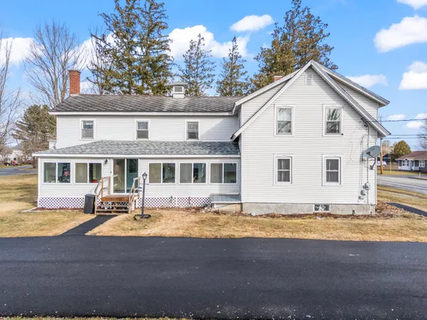 $280,000 | 308 Hartland Avenue, Pittsfield, ME 04967