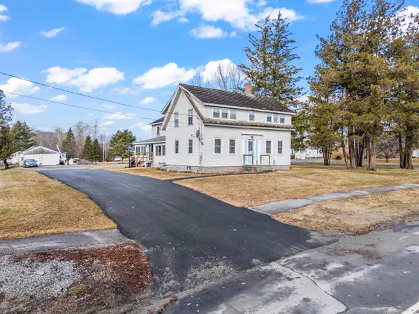 $280,000 | 308 Hartland Avenue, Pittsfield, ME 04967