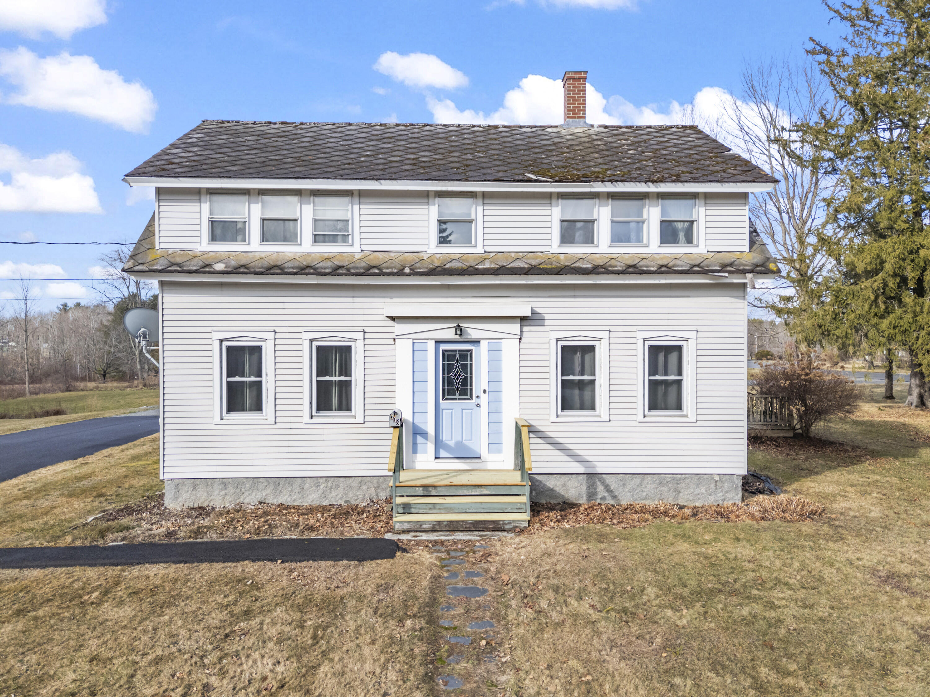 308 Hartland Avenue Pittsfield, ME 04967 - Photo 7 of 91 308 Hartland Ave_107