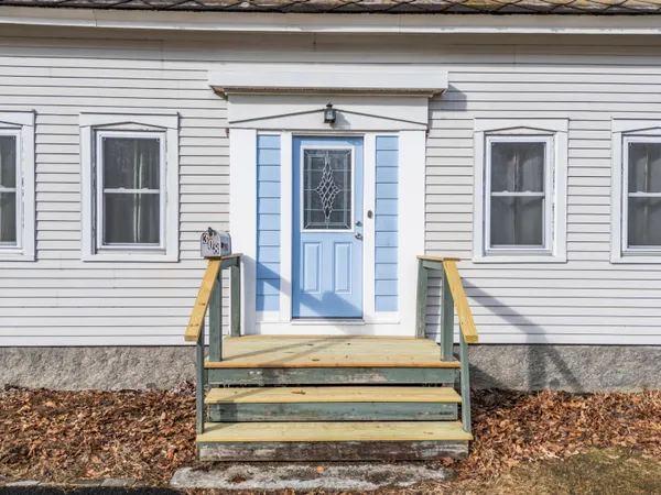$280,000 | 308 Hartland Avenue, Pittsfield, ME 04967