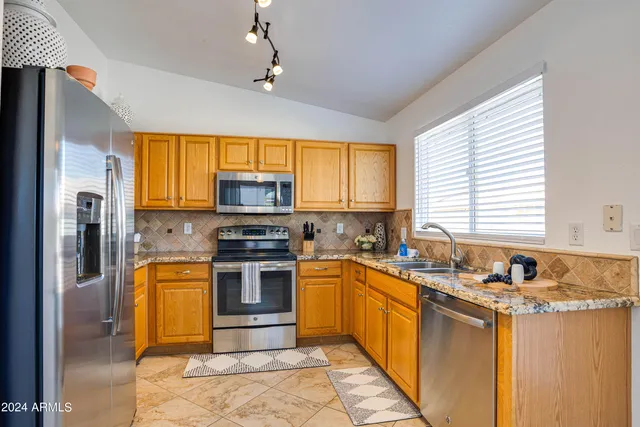 $3,900 | 1452 East Torrey Pines Lane, Chandler, AZ 85249