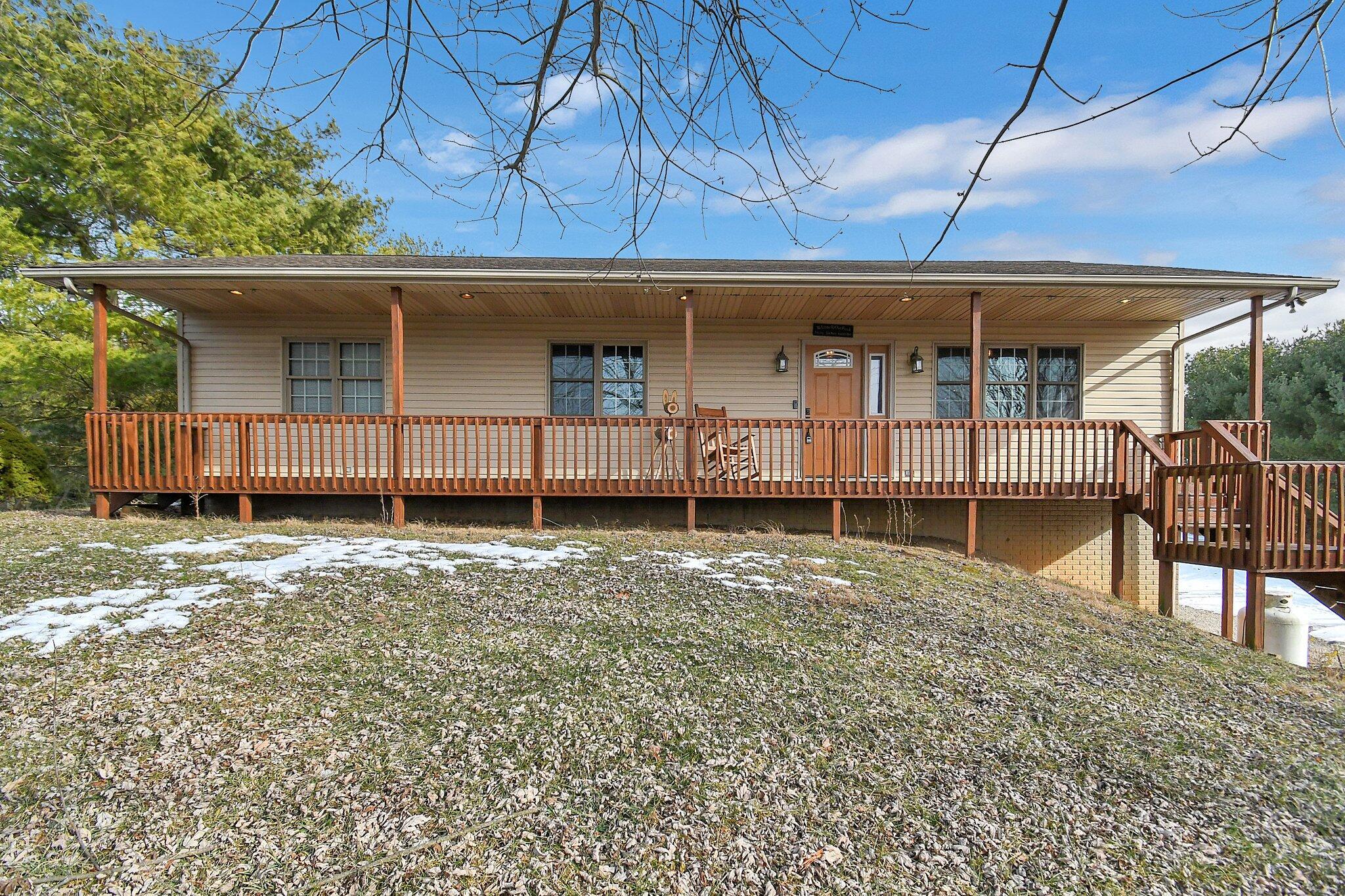 514 Roe Lane Kingston, OH 45644 - Photo 2 of 44 91D3529D-5409-4FF6-95CE-B8981D1D2FDA