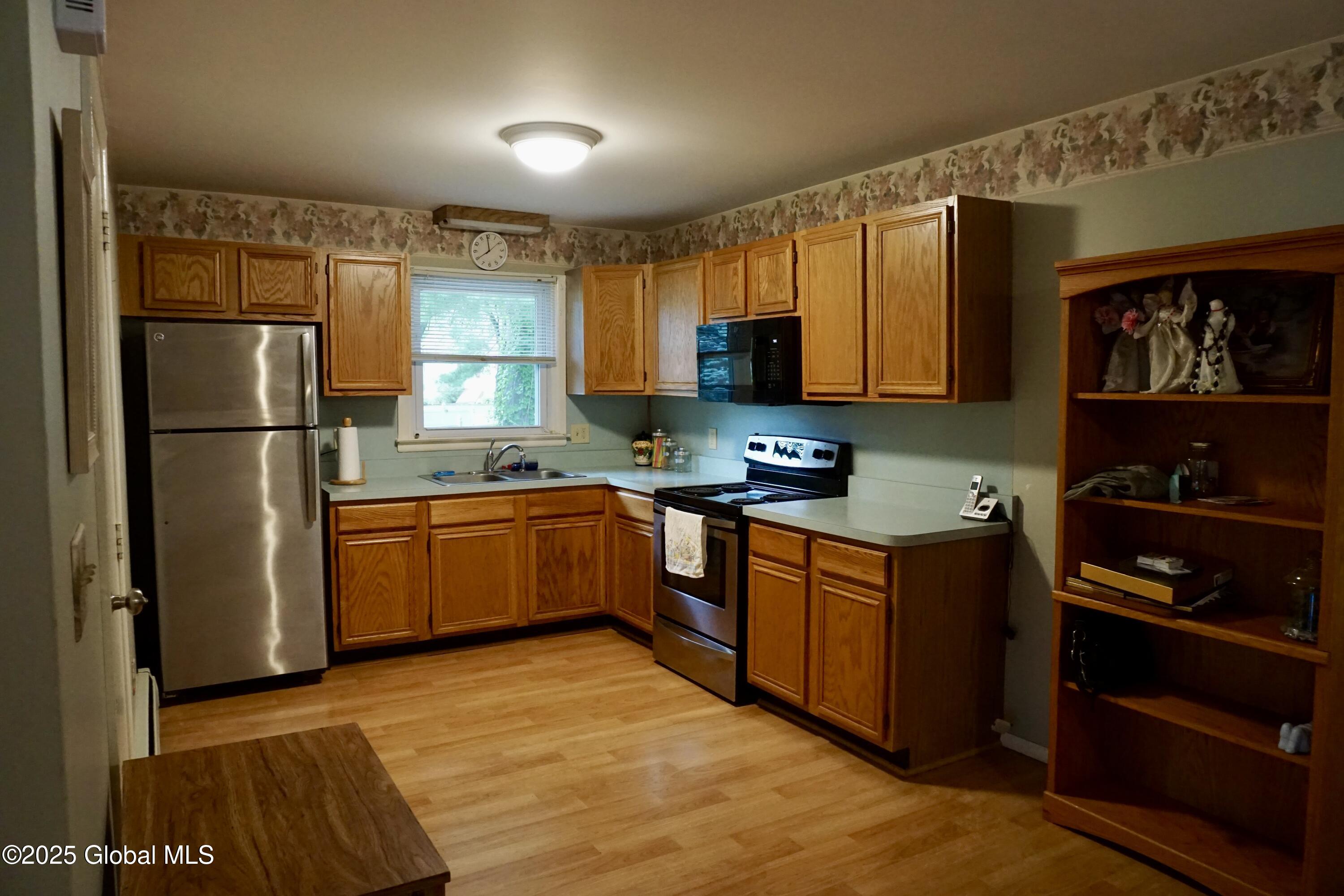 171 Consaul Road Colonie, NY 12205 - Photo 15 of 22 DSC01753
