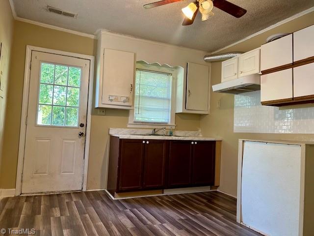 223 Friendly Avenue High Point, NC 27260 - Photo 13 of 14 Gallery Image 13