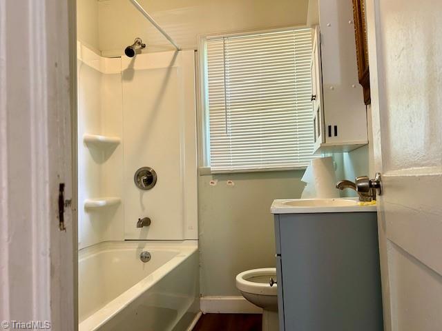 223 Friendly Avenue High Point, NC 27260 - Photo 8 of 14 Gallery Image 8