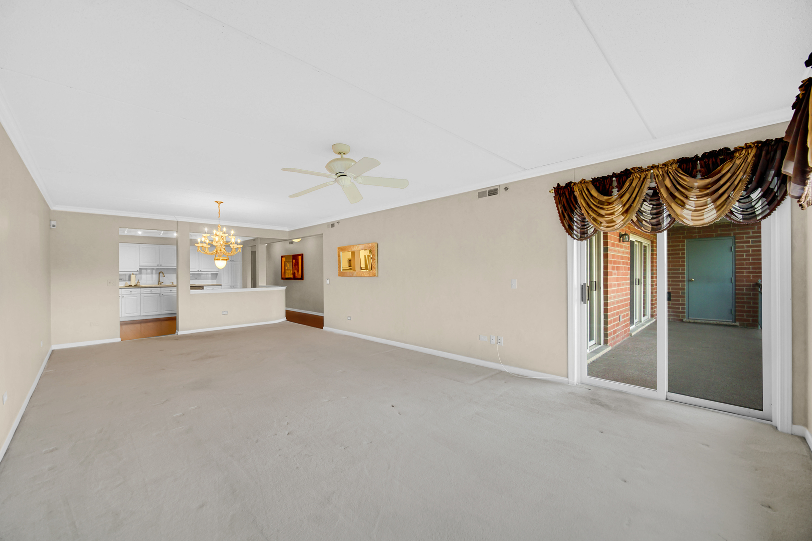 730 Creekside Drive, Unit 405C Mount Prospect, IL 60056 - Photo 11 of 34 a view of an empty room with a window