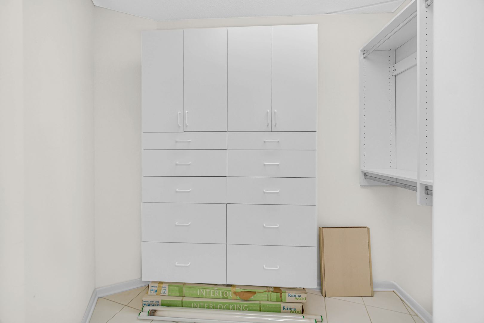 730 Creekside Drive, Unit 405C Mount Prospect, IL 60056 - Photo 19 of 34 a view of small space