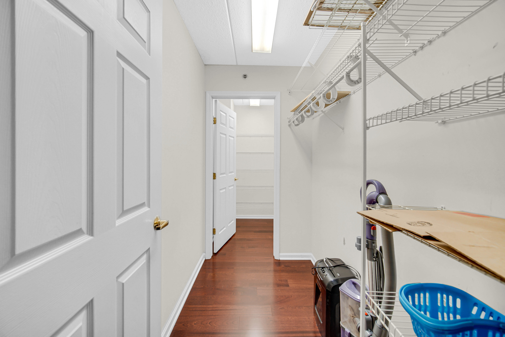 730 Creekside Drive, Unit 405C Mount Prospect, IL 60056 - Photo 24 of 34 a view of a hallway with elevator