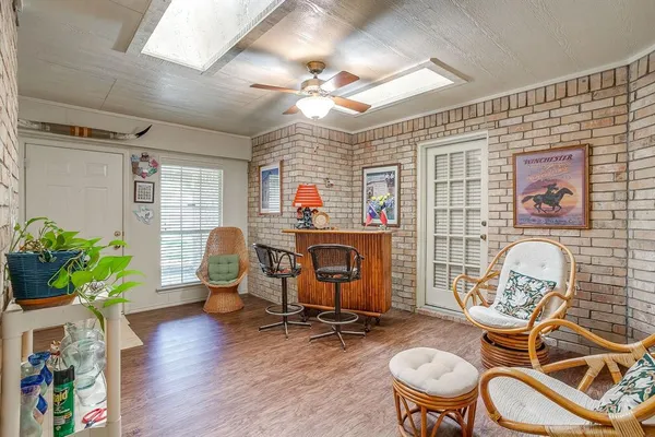 $256,900 | 1086 Rock Ridge Drive, Burleson, TX 76028
