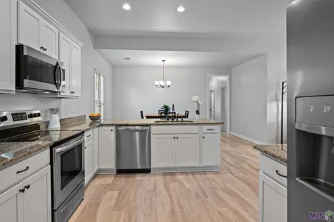 $320,000 | 952 Gentle Wind Drive, Baton Rouge, LA 70820