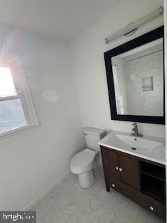 10300 Greystone Road Manassas, VA 20111 - Photo 16 of 27 Primary Bathroom