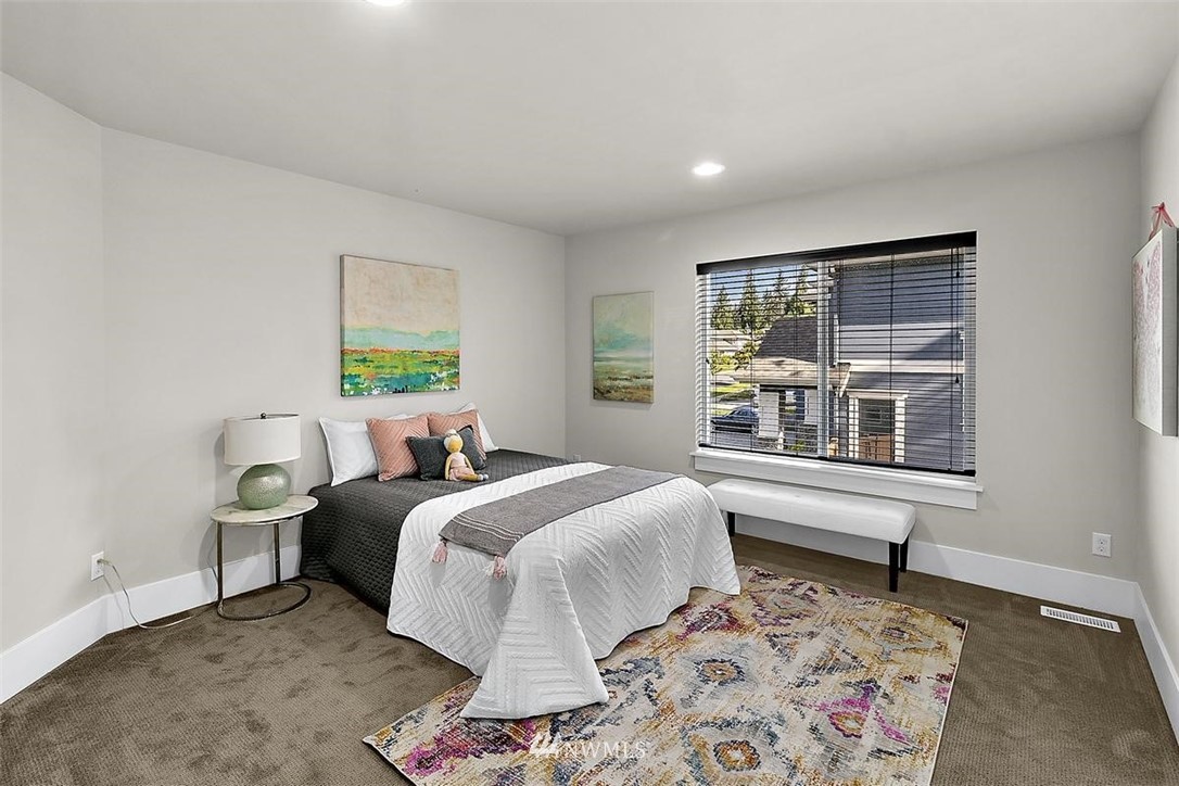 720 Wapato Place Southeast Renton, WA 98059 - Photo 12 of 32 Gallery Image 12