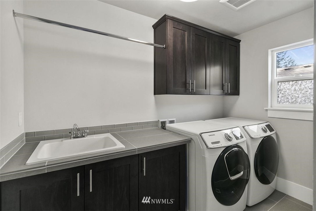 720 Wapato Place Southeast Renton, WA 98059 - Photo 19 of 32 Gallery Image 19