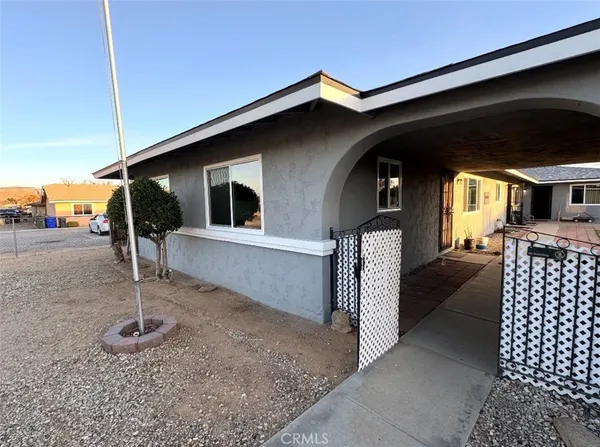 $1,650 | 21625 Nisqually Road, Apple Valley, CA 92308