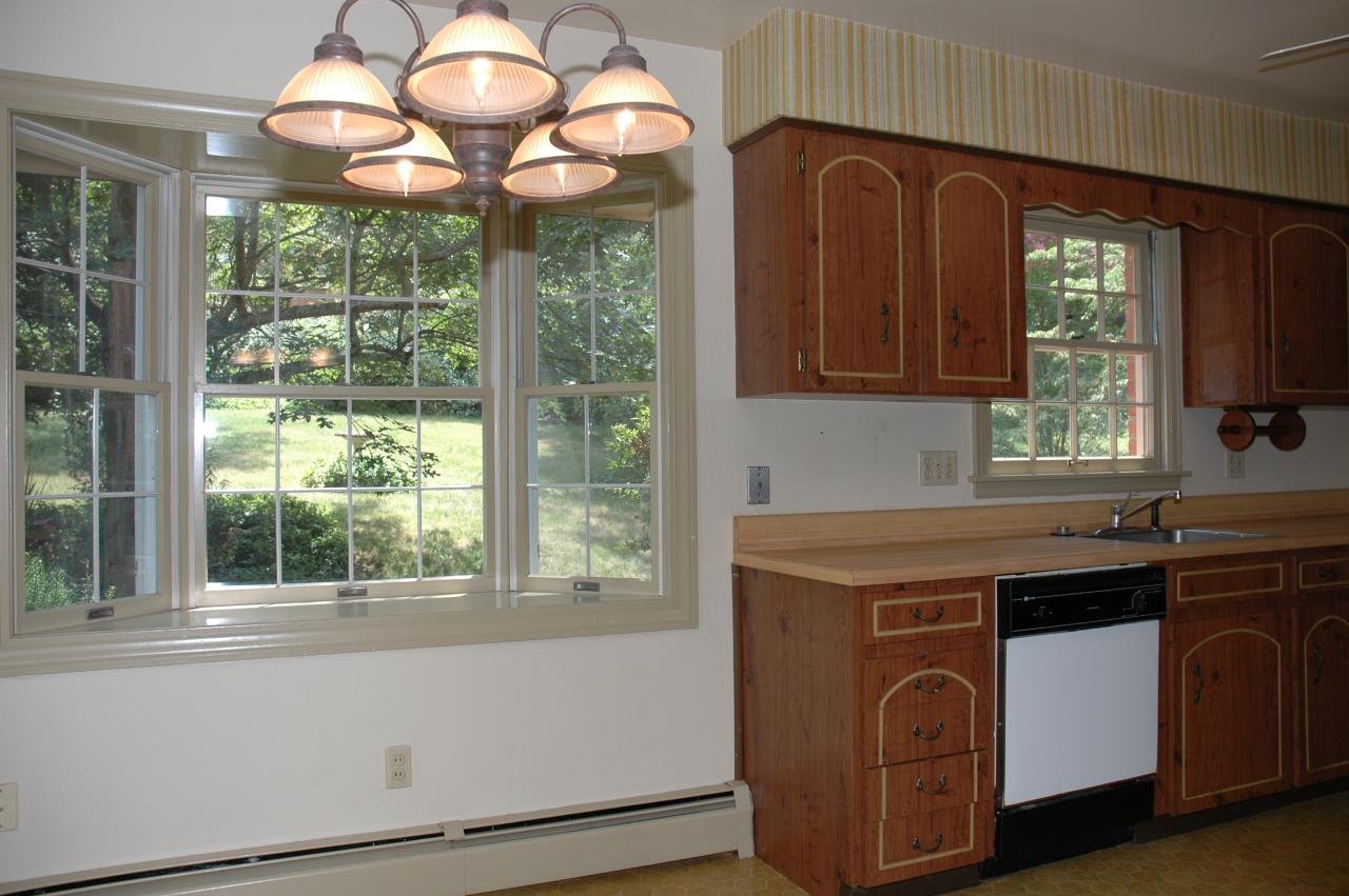 3020 Lofton Road Roanoke, VA 24018 - Photo 6 of 12 INTERIOR VIEW