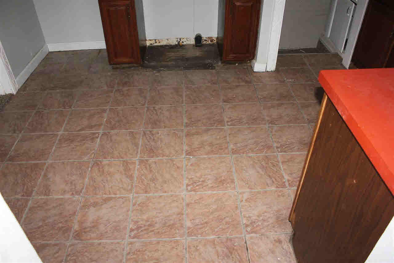 2710 Lapeer Road Flint, MI 48503 - Photo 5 of 52