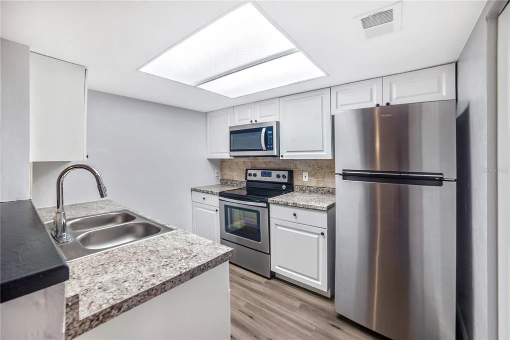 4307 Southwest 70th Terrace Gainesville, FL 32608 - Photo 17 of 31