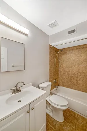 $1,500 | 4307 Southwest 70th Terrace, Gainesville, FL 32608