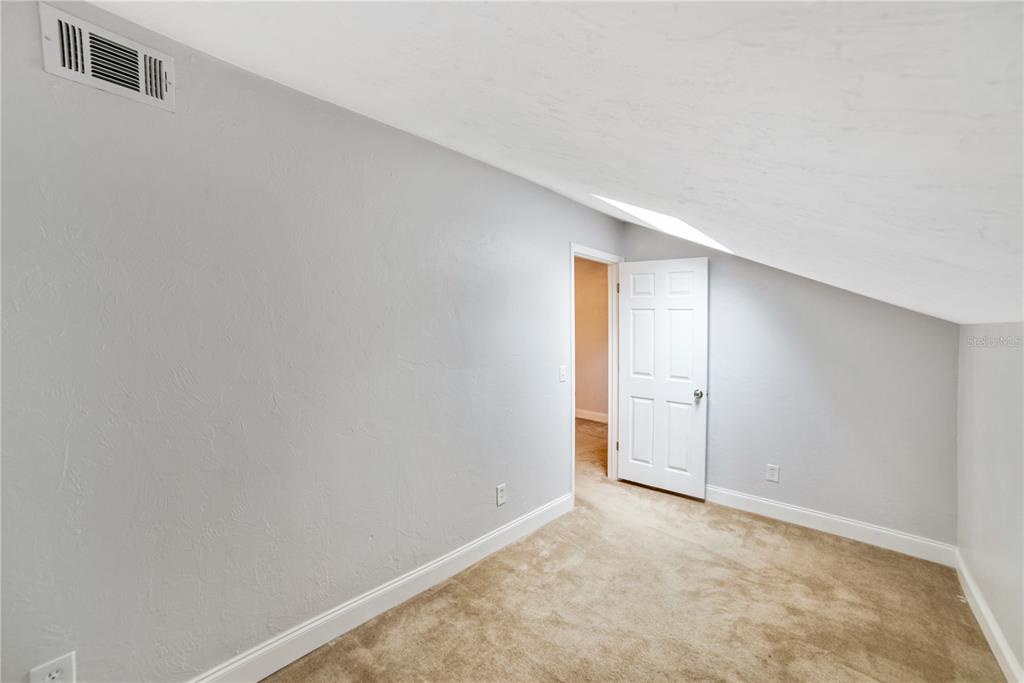 4307 Southwest 70th Terrace Gainesville, FL 32608 - Photo 6 of 31