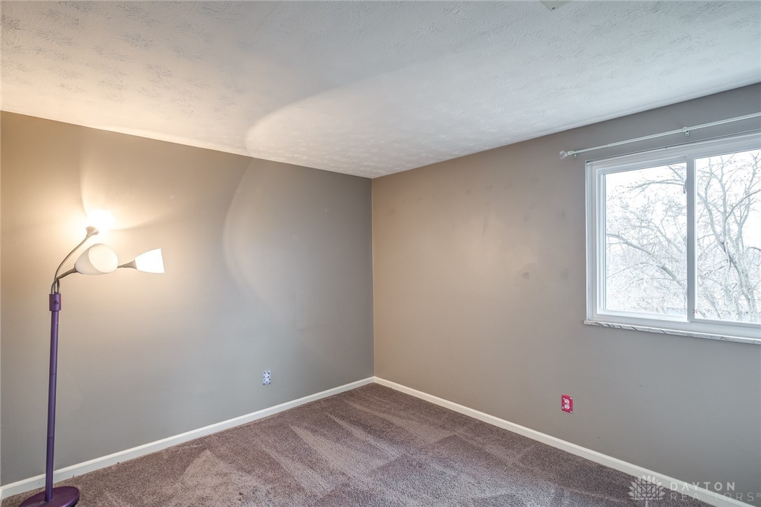 6524 Highbury Road Huber Heights, OH 45424 - Photo 27 of 32