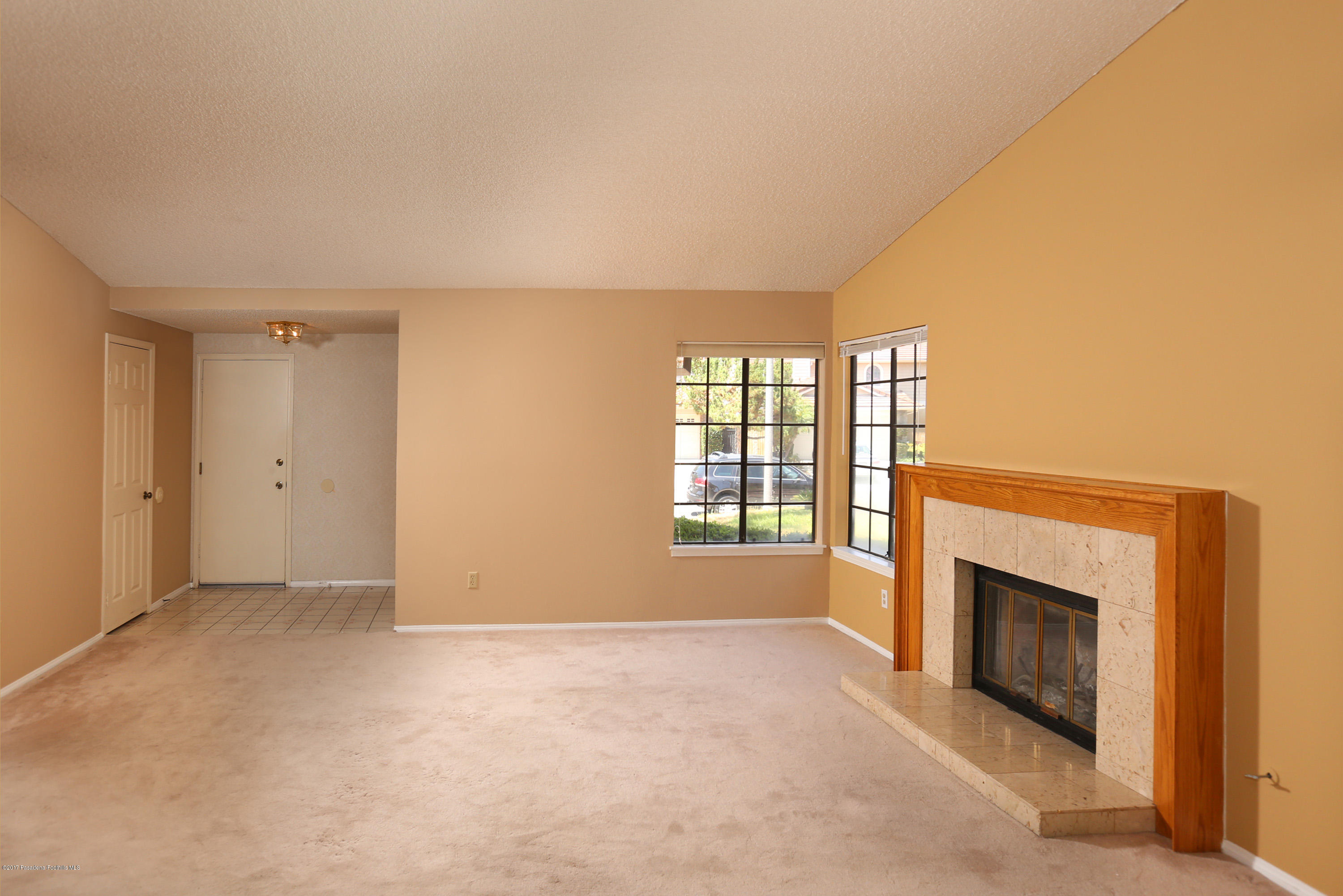 19624 Turtle Springs Way Porter Ranch, CA 91326 - Photo 4 of 13 3 8x10__IMG_3733