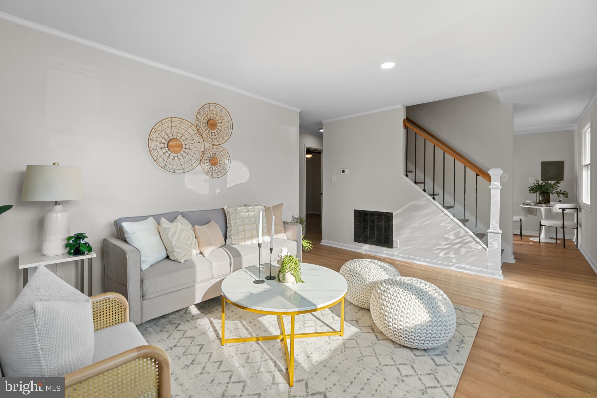 8220 Watersedge Road Dundalk, MD 21222 - Photo 4 of 25 Gallery Image 4