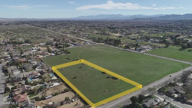 $495,000 | 45th Stw Pav Vic Street West, Unit M1, Quartz Hill, CA 93536