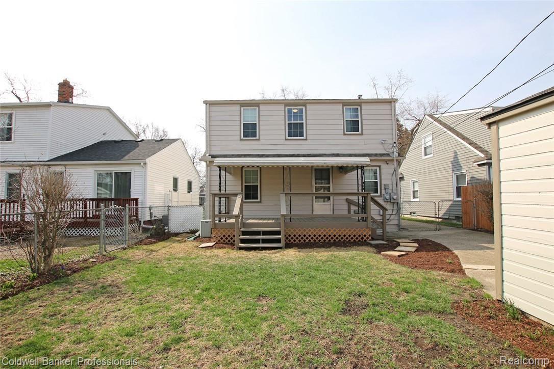 1890 Columbia Road Berkley, MI 48072 - Photo 42 of 42 45) Back of House.jpg