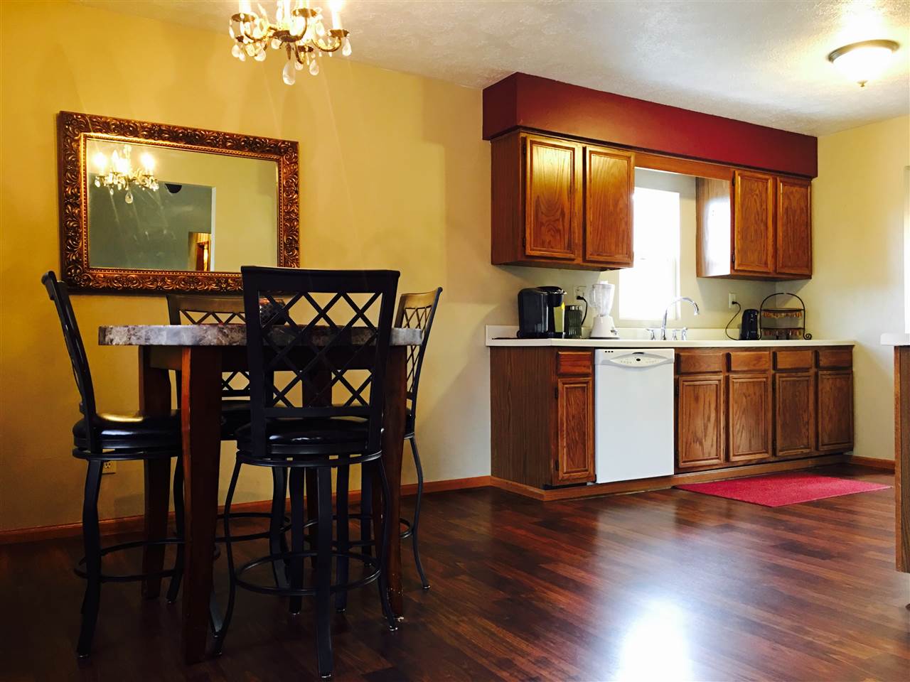 6412 Weaver Road Rockford, IL 61114 - Photo 8 of 16 Gallery Image 8