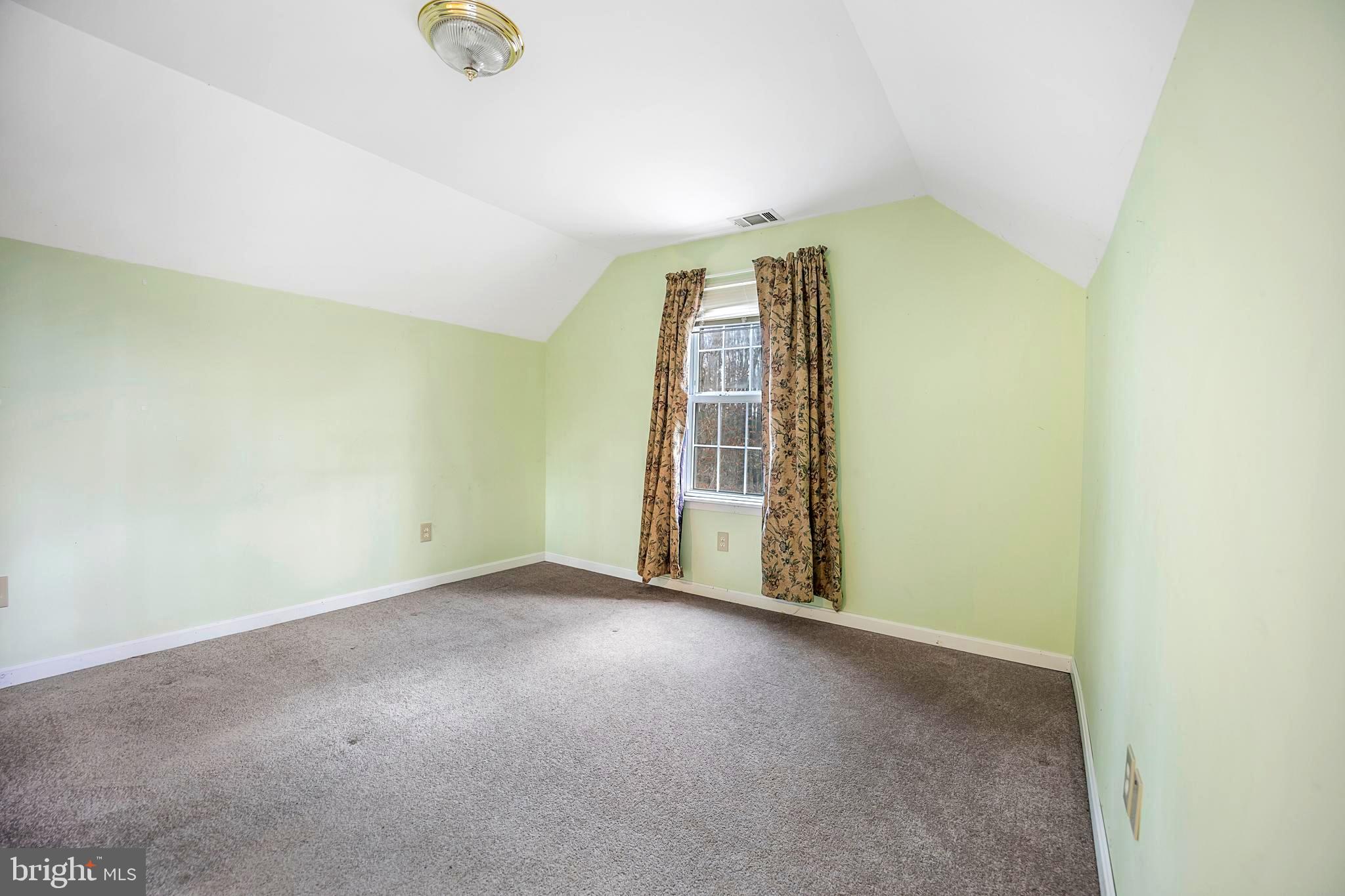 1070 Wrighton Road Lothian, MD 20711 - Photo 10 of 16 Upper Bedroom